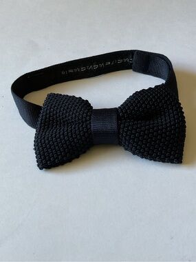 JACK VICTOR MENS INGLESIDE SILK KNIT  BOW TIE NAVY BLUE NWOT